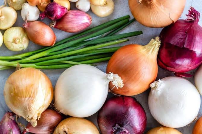 Do Your Armpits Smell Like Onions? Here’s Why…